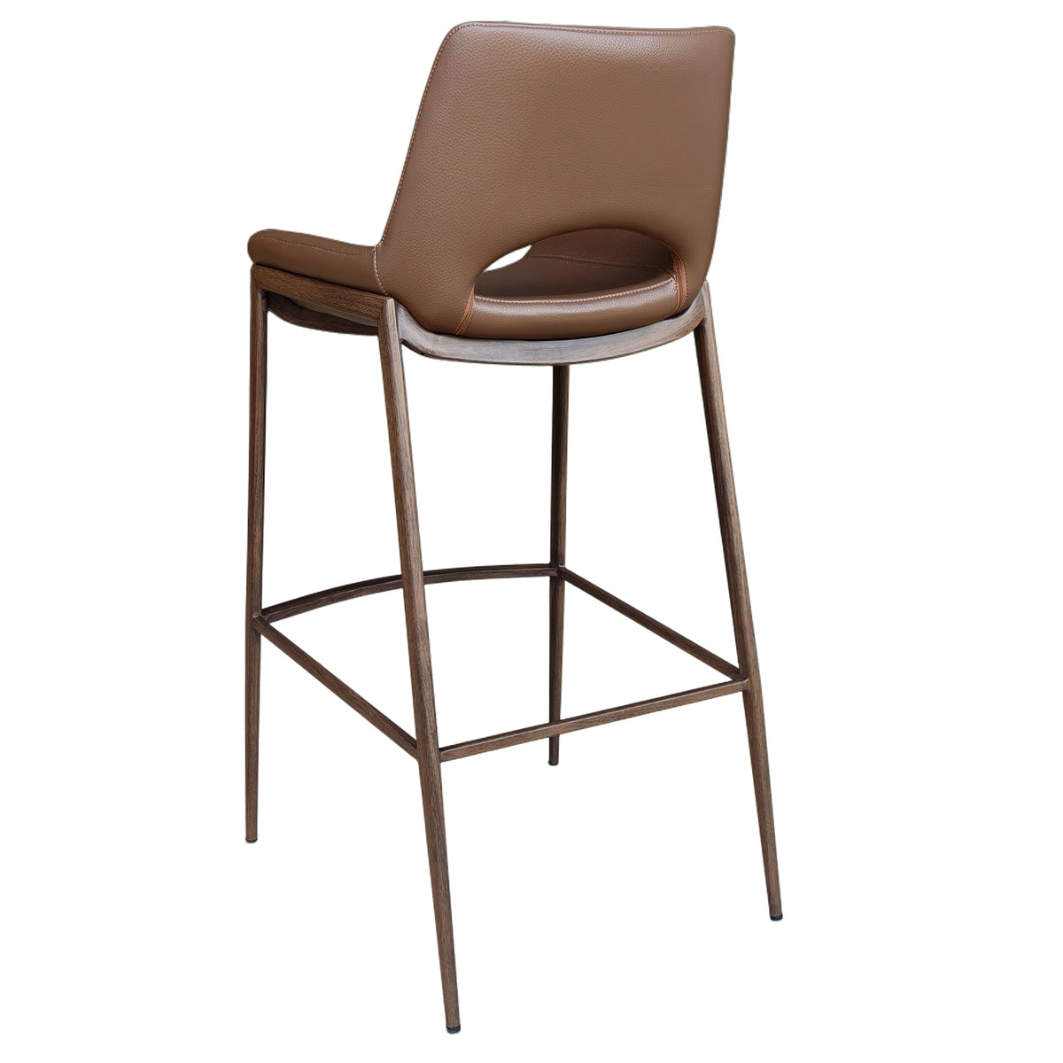 Icona 30" Bar Stool – Saddle and Walnut – 3