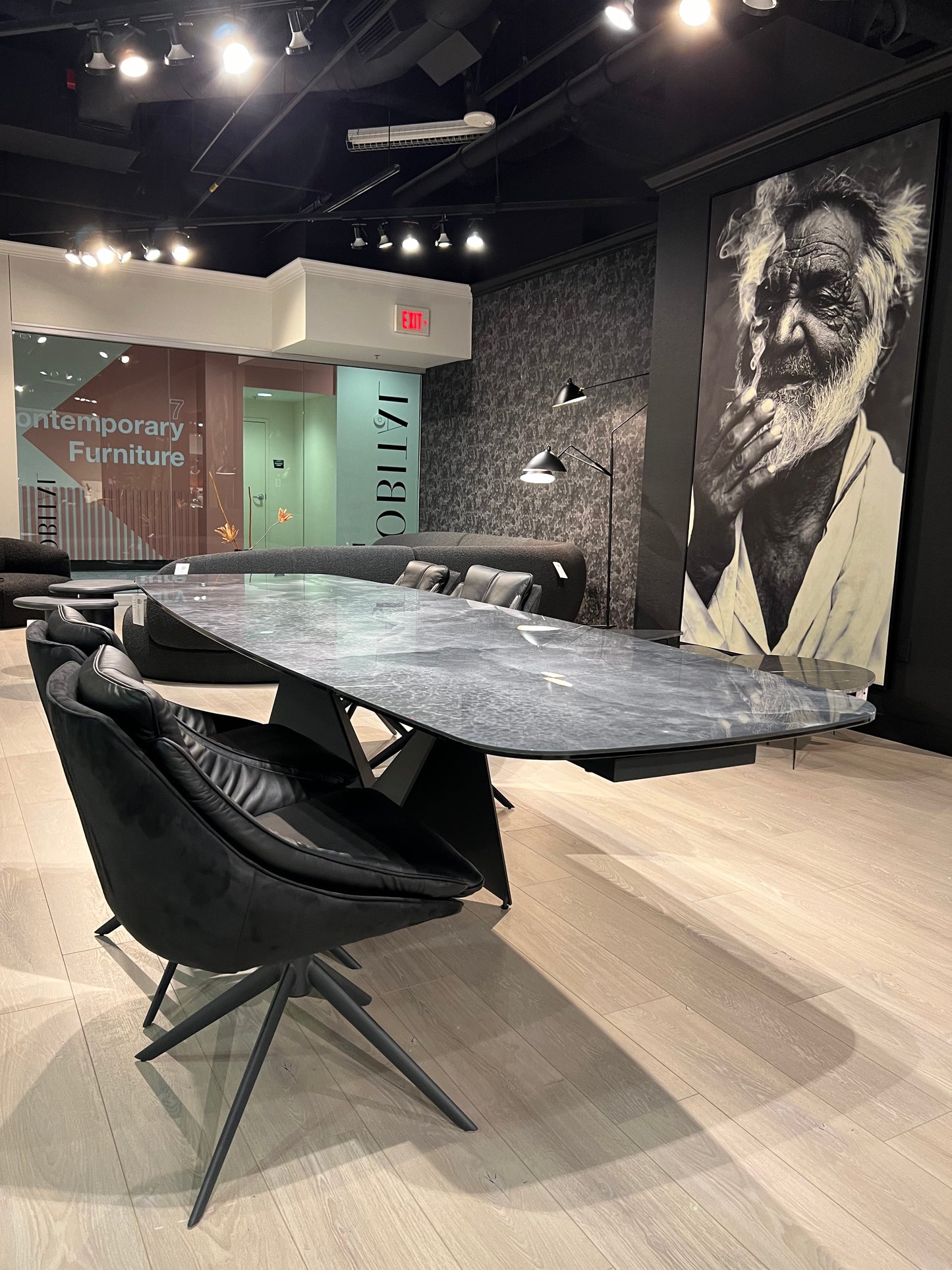 Aventador Dining Table