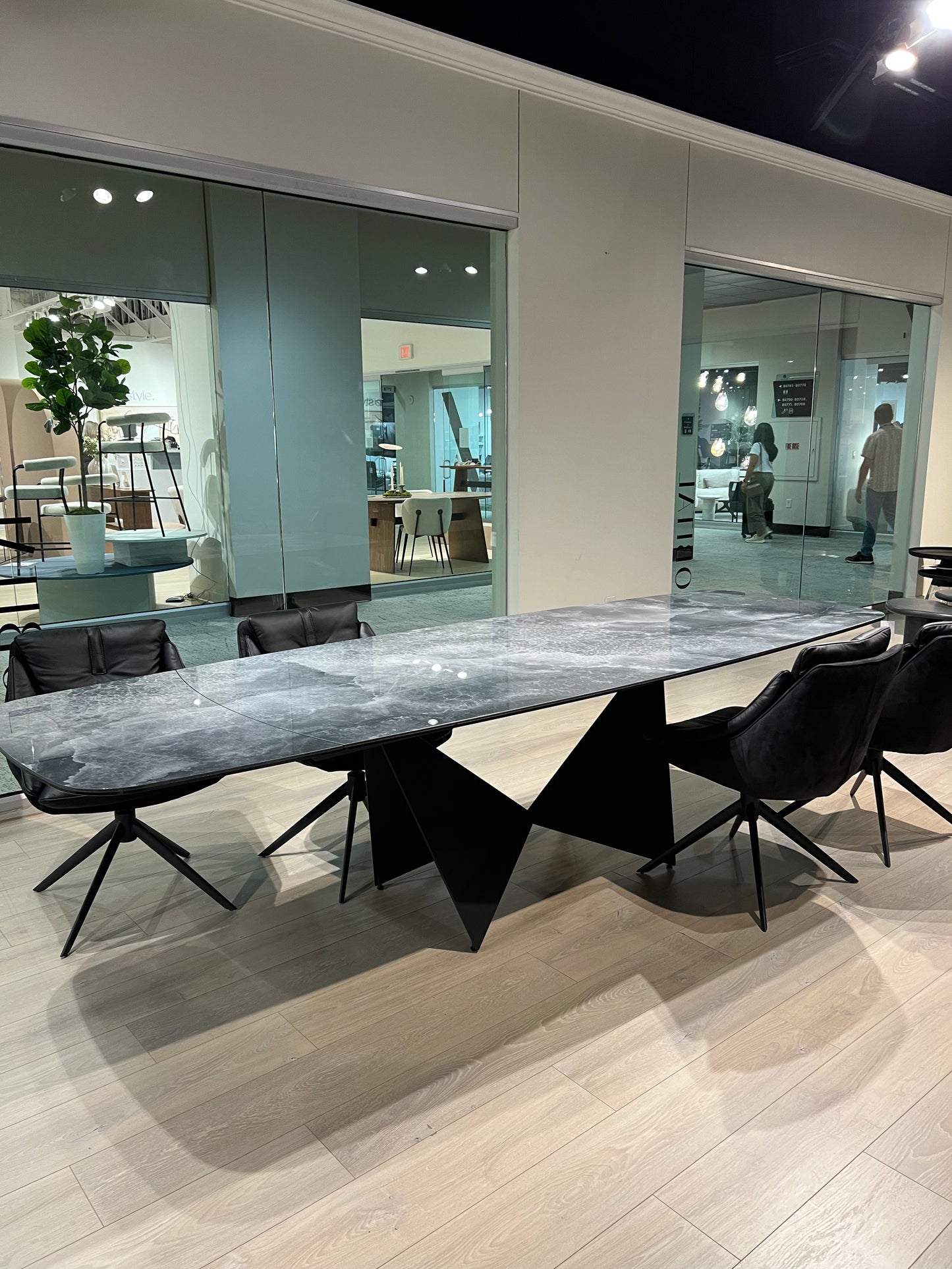 Aventador Dining Table