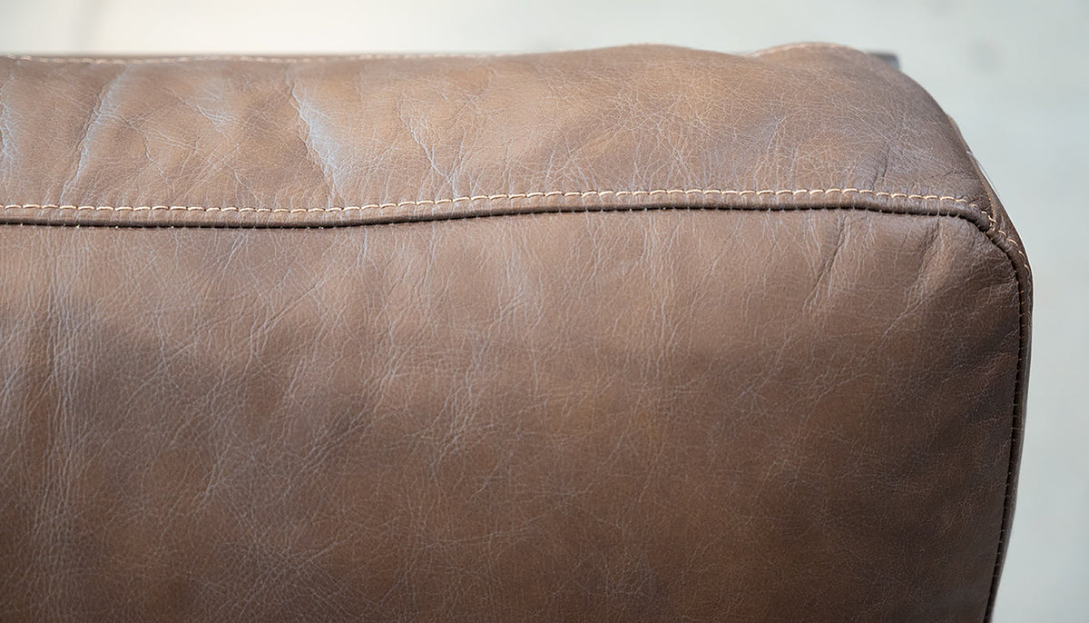 Craftsman Occasional Chair in Chocolate Leather and Chocolate Oak Frame – close-up of leather grain and stitching