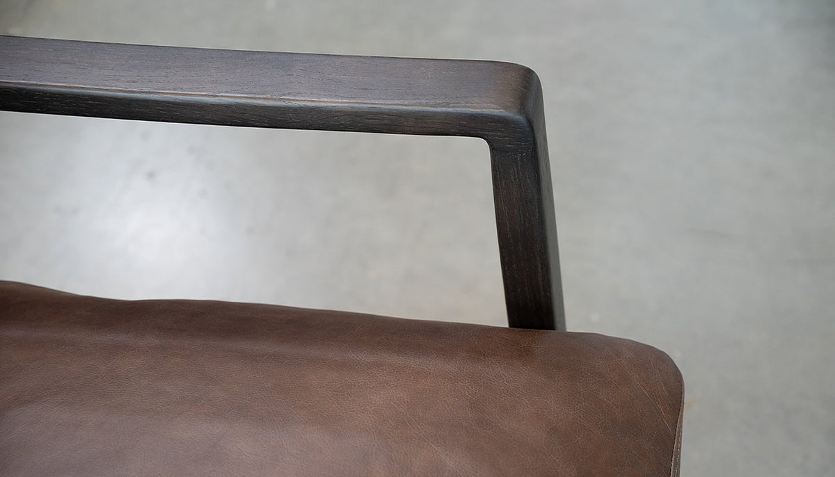 Craftsman Occasional Chair in Chocolate Leather and Chocolate Oak Frame – close-up of armrest